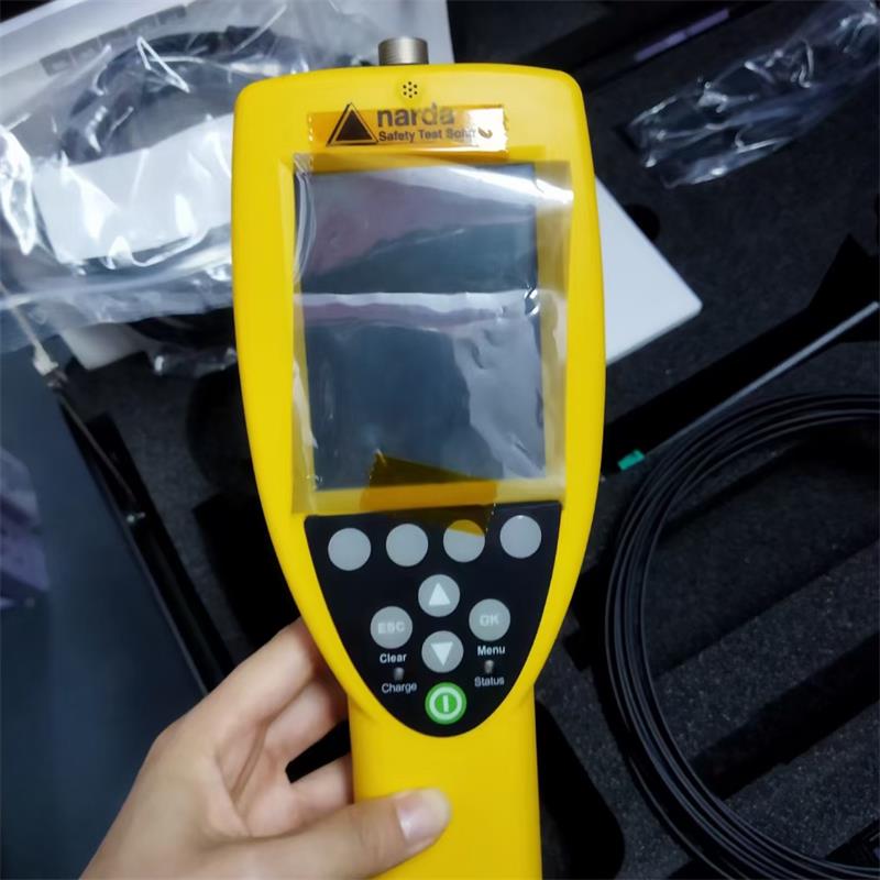 NBM550電磁場(chǎng)輻射分析儀